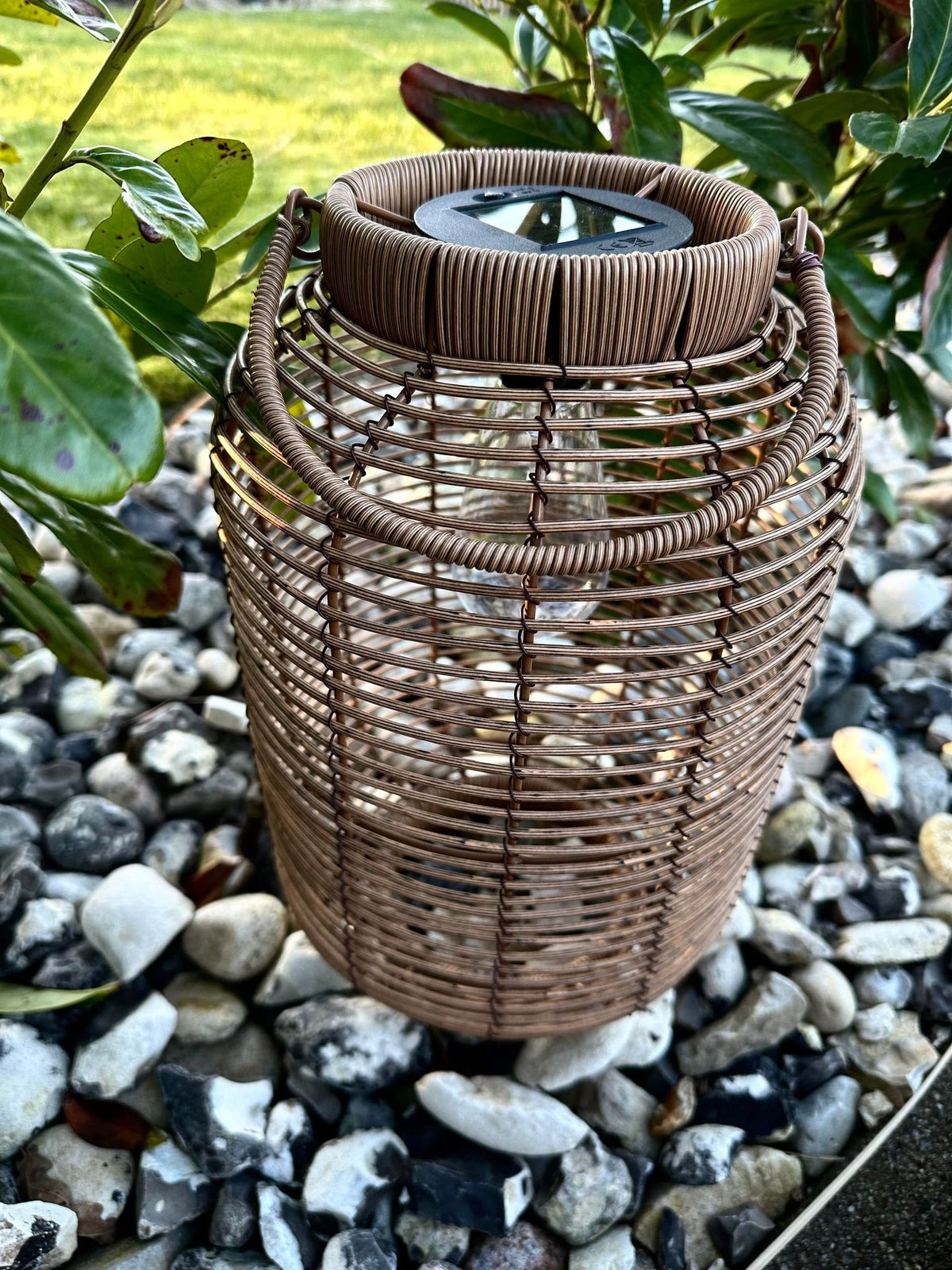 Lanterne med solceller Molly – Stor - VIAMAJA.DK