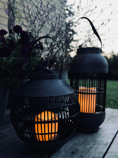 Lanterne med solceller Rattan Høj - Grå - VIAMAJA.DK