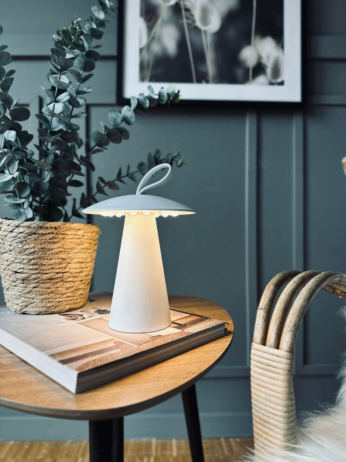 LED Bordlampe genopladelig – Hvid - VIAMAJA.DK