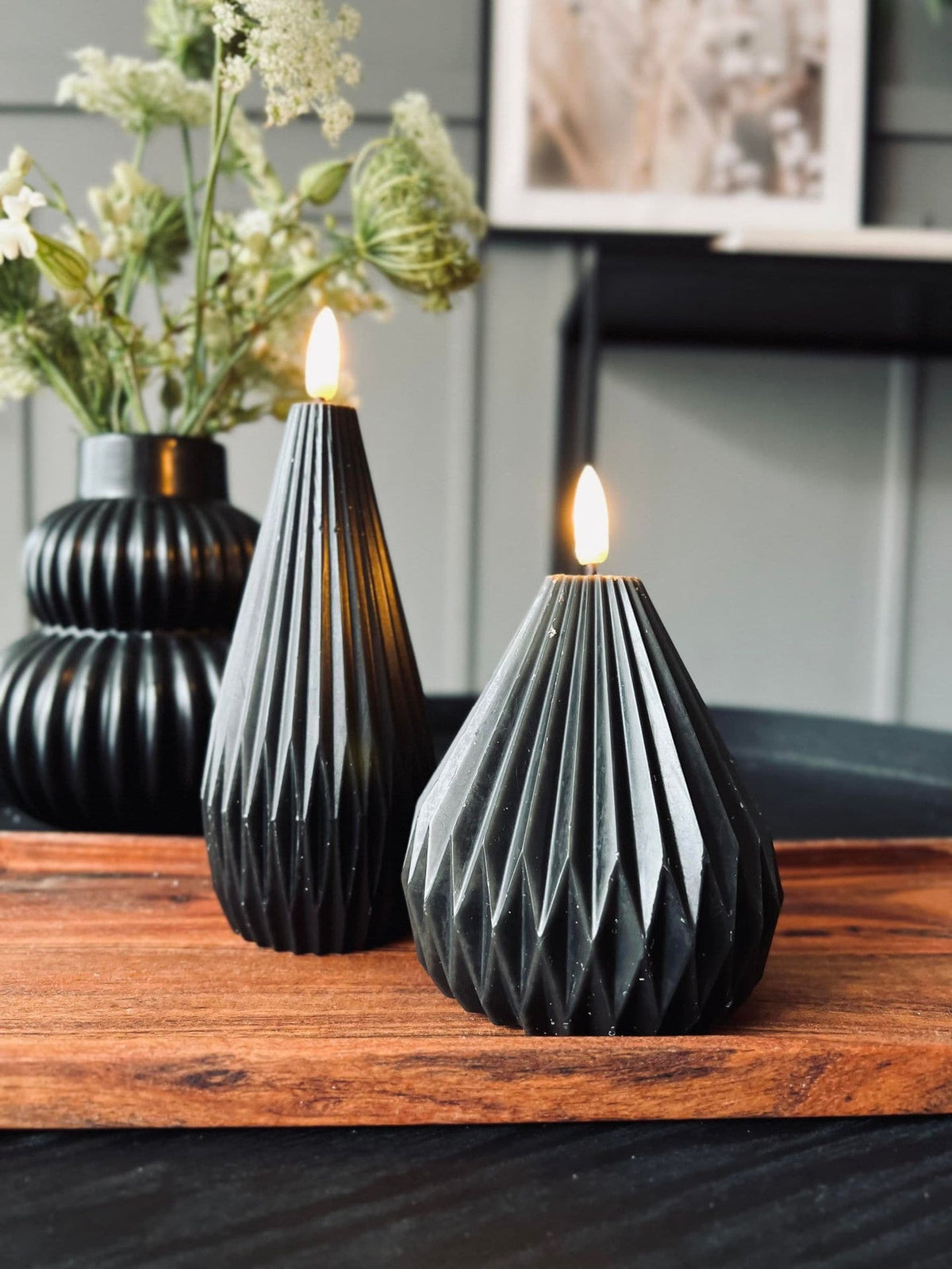 LED Design Sorte keglelys - Sæt af 2 stk m. Timerfunktion - VIAMAJA.DK