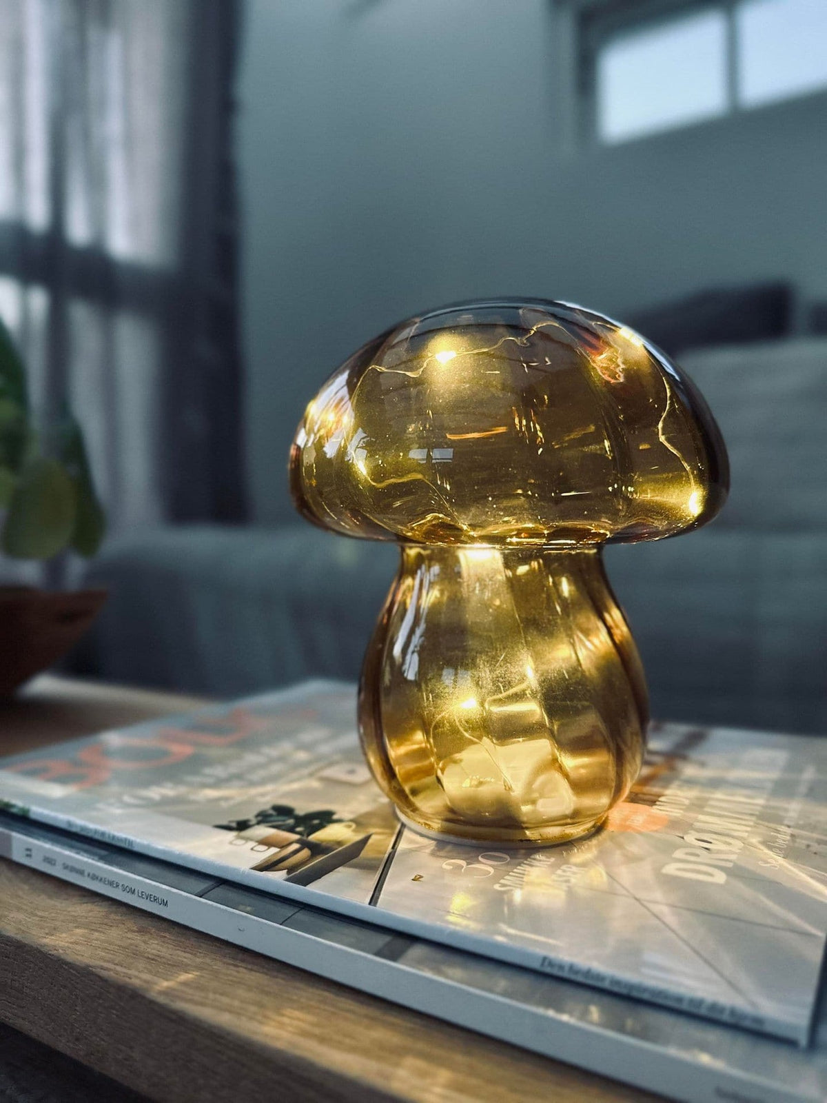 MUSHROOM Lampe med LED 15cm – Lys brun - VIAMAJA.DK