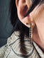 Øreringe Smilla Hoops 18K forgyldt - Black - VIAMAJA.DK