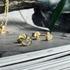 Puces d’oreilles Nena - argent sterling doré à l’or fin