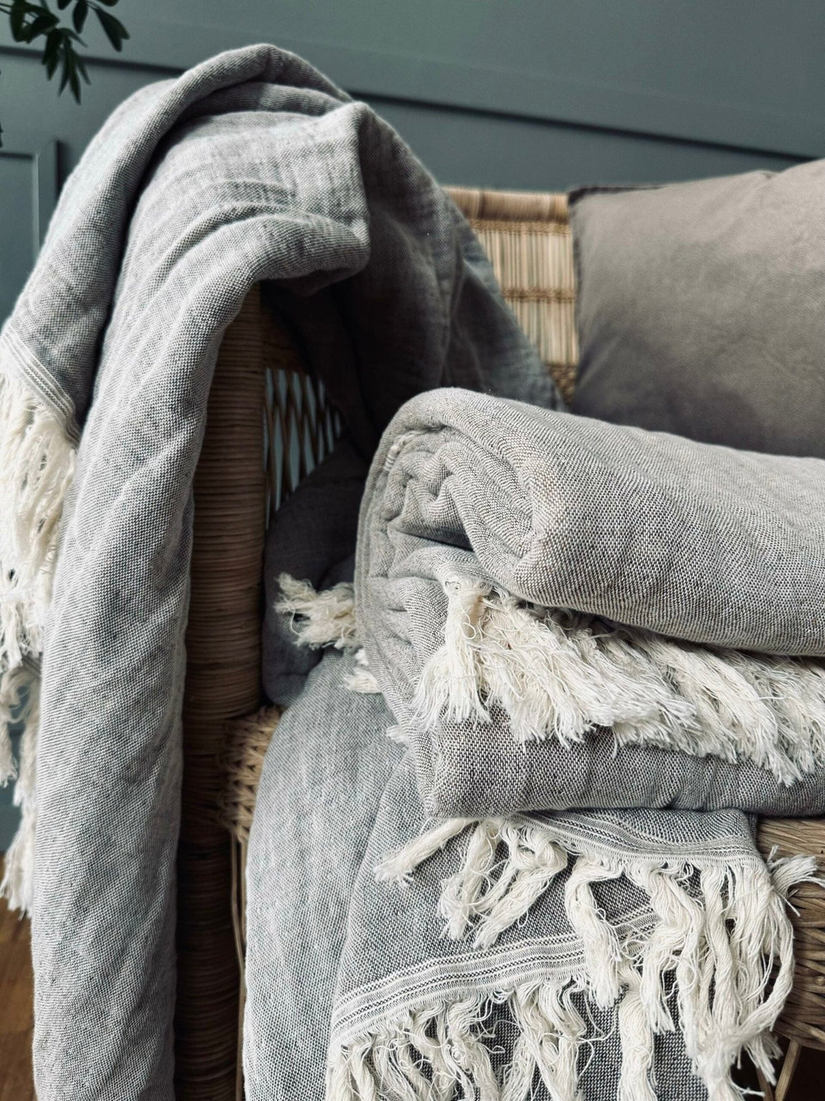 Plaid vævet med kork – Nature grey mix - VIAMAJA.DK