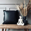 Coussin en cuir noir avec garnissage inclus - 50x50cm