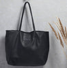 Shopper en cuir noir souple