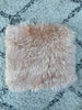 Coussin en peau - Peau d’agneau en rose clair - 2e tri