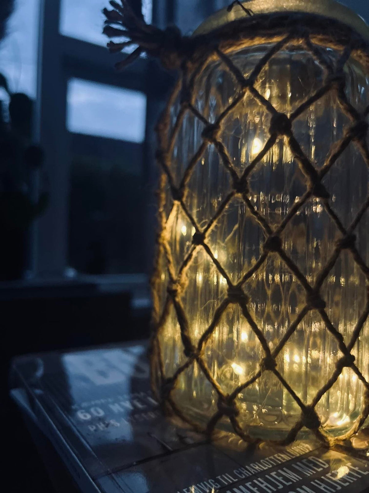 Solcelle lanterne - Glas og jute - VIAMAJA.DK