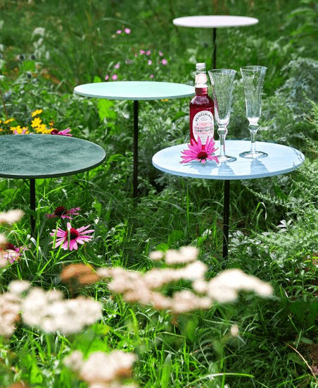 Sommerbord på spyd - Hvid - VIAMAJA.DK