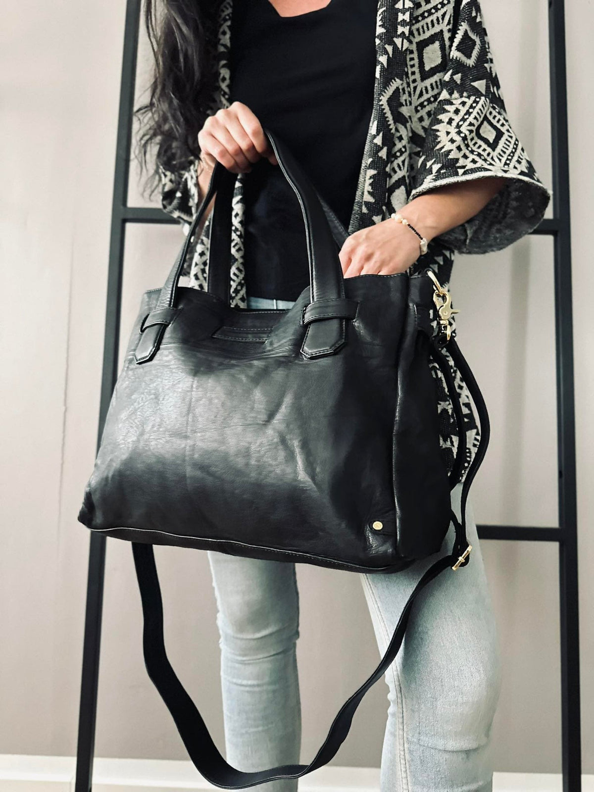 Taske Black Rona - Blød Kalveskind - VIAMAJA.DK