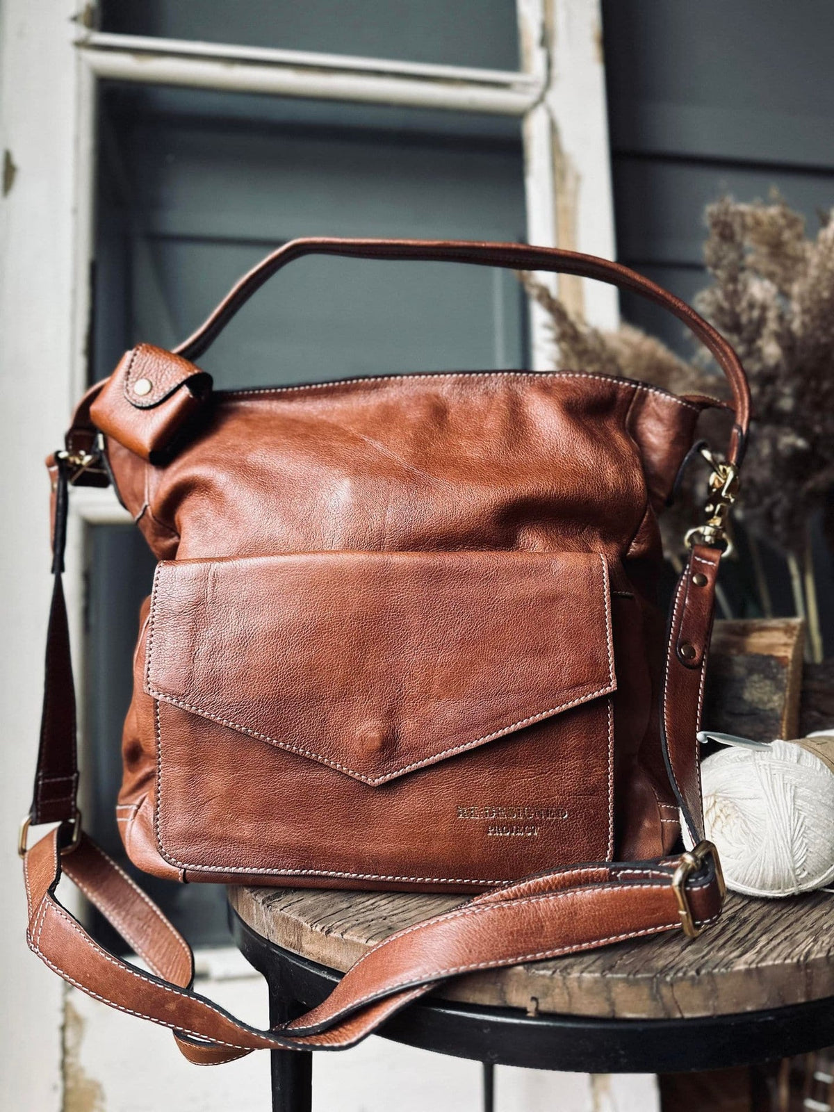 Taske m. lomme på front - Walnut / Gold - VIAMAJA.DK