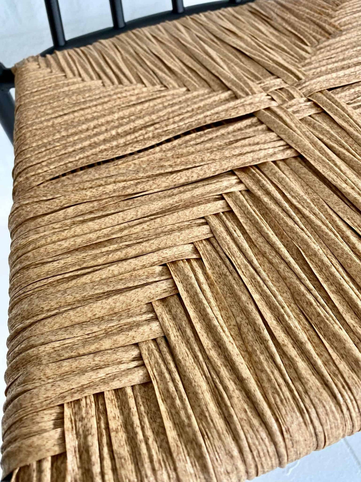 Tremmestol i sort aluminium / rattan - VIAMAJA.DK